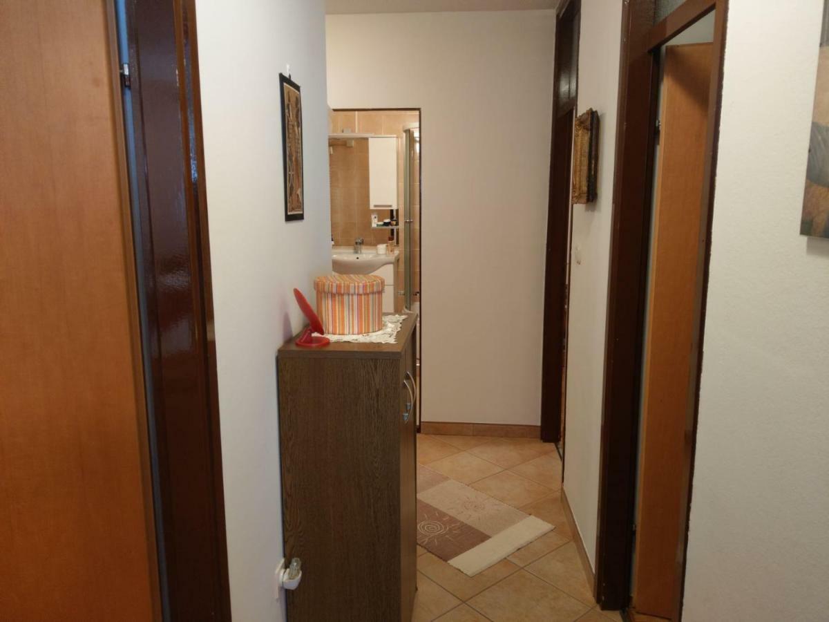 Apartment Koruna 1 Pula Bagian luar foto