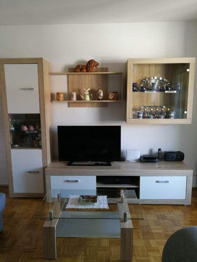 Apartment Koruna 1 Pula Bagian luar foto
